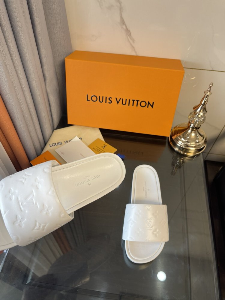 ルイヴィトン靴コピー  2022SS新作通販   Louis Vuitton ルイヴィトン靴0224