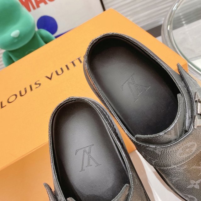 ルイヴィトン靴コピー2022新品大人気NO.1 Louis Vuitton ルイヴィトン靴0220