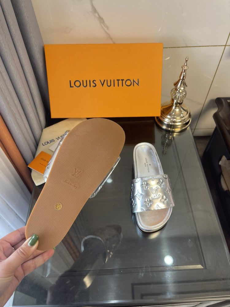 ルイヴィトン靴コピー  2022SS新作通販   Louis Vuitton ルイヴィトン靴0227