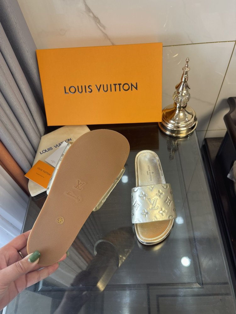 ルイヴィトン靴コピー  2022SS新作通販   Louis Vuitton ルイヴィトン靴0230