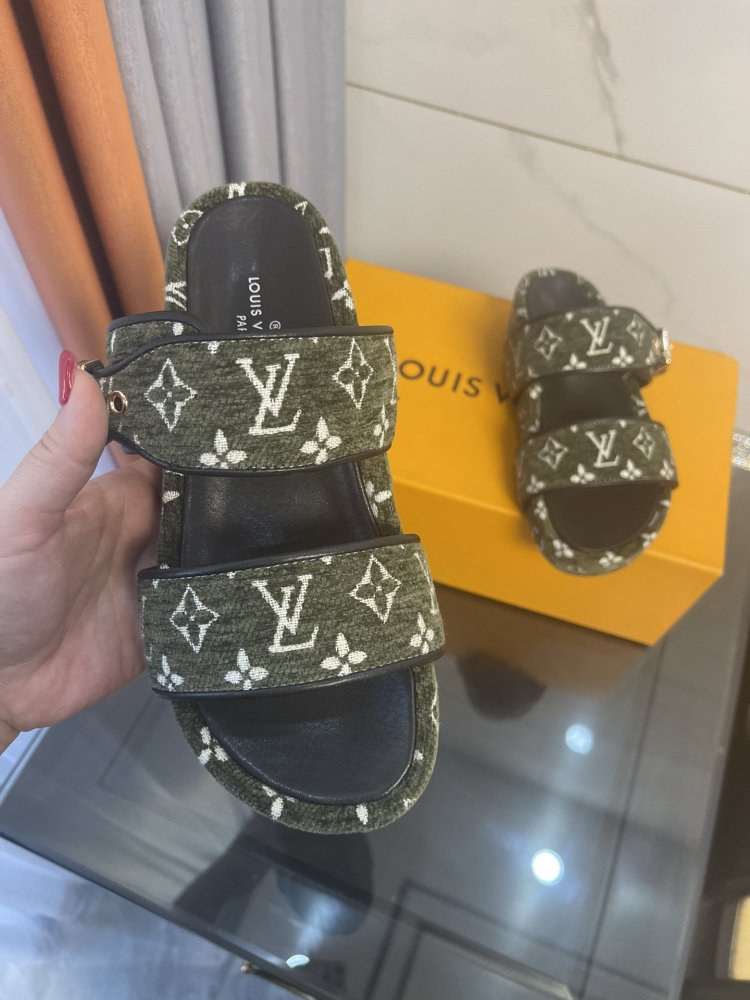 ルイヴィトン靴コピー2022新品大人気NO.1 Louis Vuitton ルイヴィトン靴0217