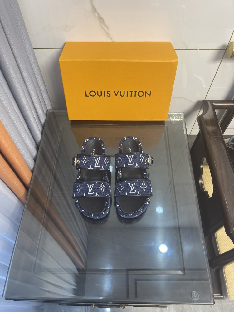 ルイヴィトン靴コピー2022新品大人気NO.1 Louis Vuitton ルイヴィトン靴0213