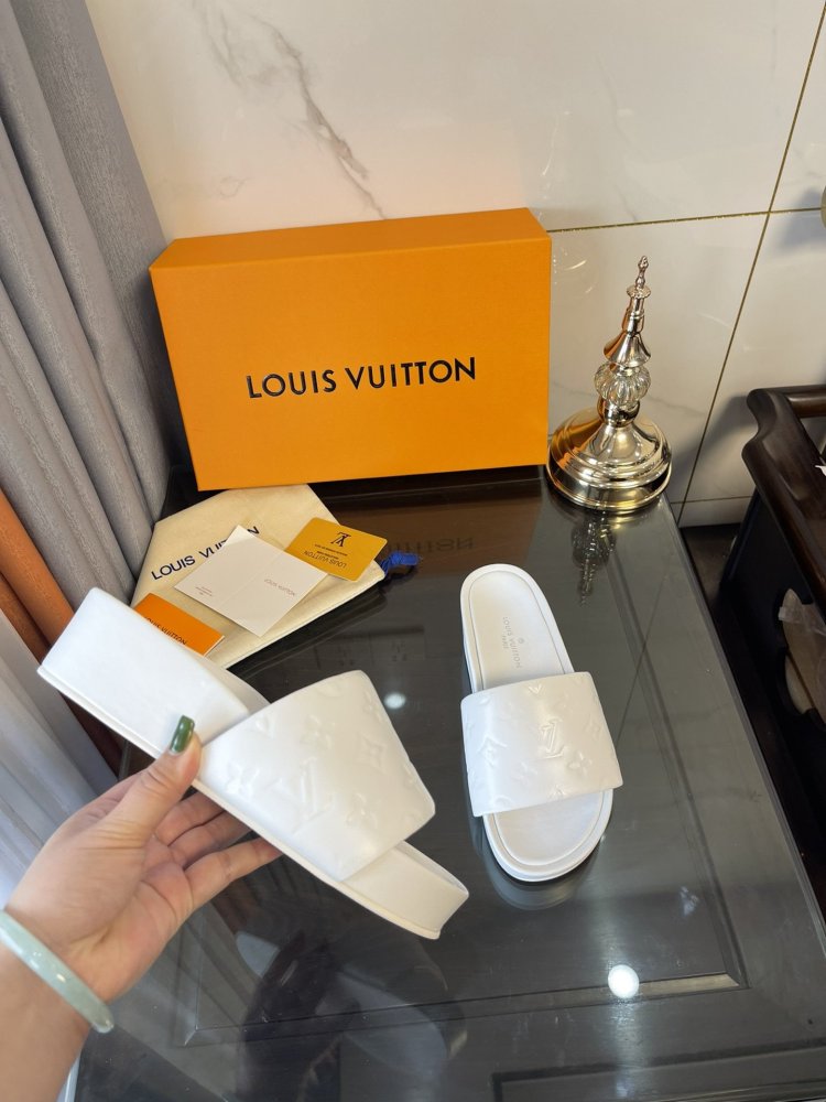 ルイヴィトン靴コピー  2022SS新作通販   Louis Vuitton ルイヴィトン靴0224