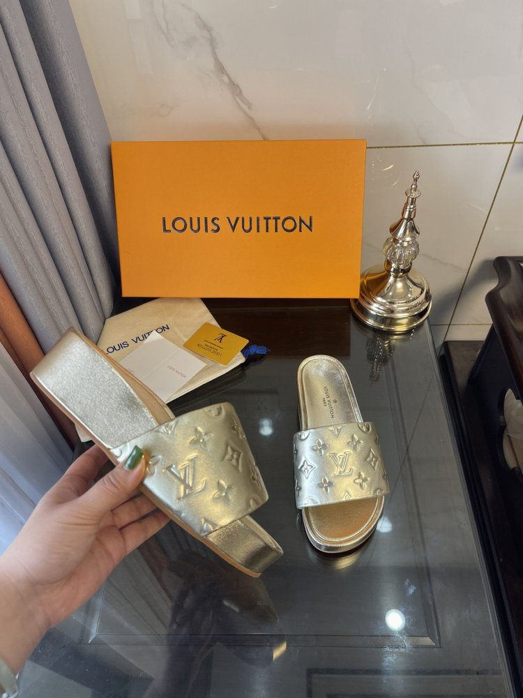 ルイヴィトン靴コピー  2022SS新作通販   Louis Vuitton ルイヴィトン靴0230