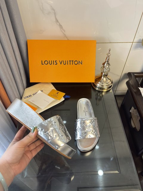 ルイヴィトン靴コピー  2022SS新作通販   Louis Vuitton ルイヴィトン靴0227