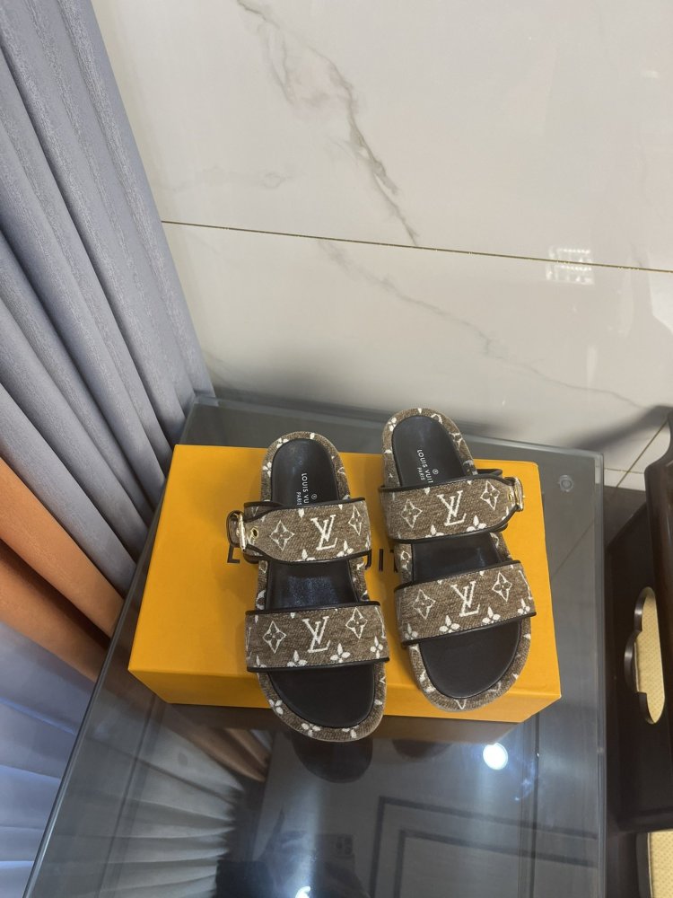 ルイヴィトン靴コピー2022新品大人気NO.1 Louis Vuitton ルイヴィトン靴0214