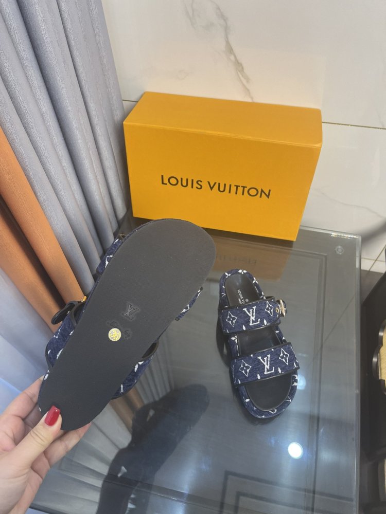 ルイヴィトン靴コピー2022新品大人気NO.1 Louis Vuitton ルイヴィトン靴0213