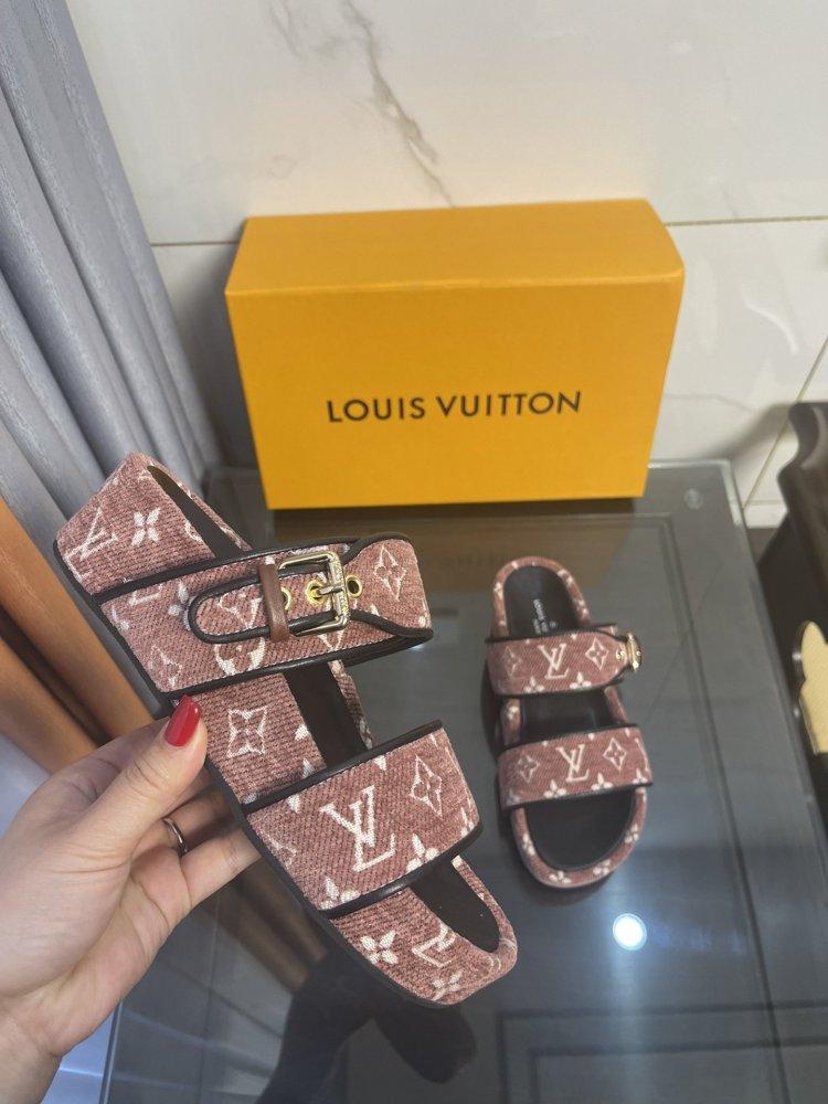 ルイヴィトン靴コピー2022新品大人気NO.1 Louis Vuitton ルイヴィトン靴0215