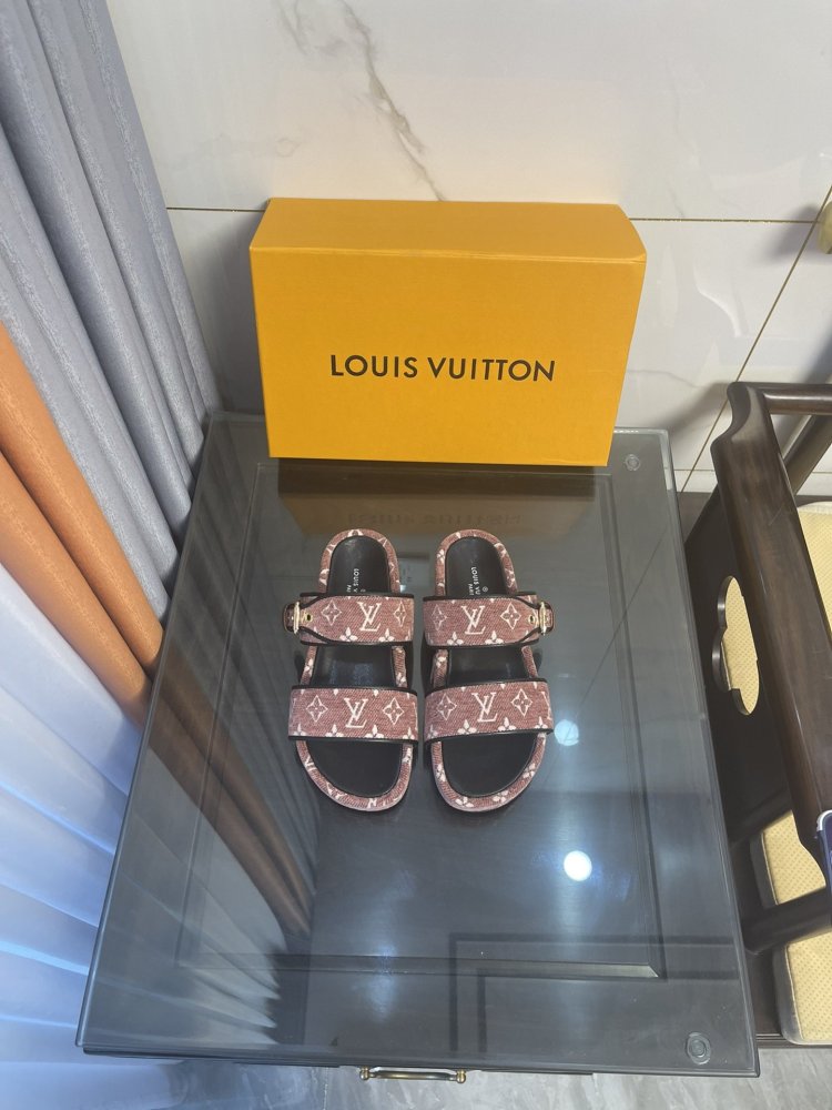 ルイヴィトン靴コピー2022新品大人気NO.1 Louis Vuitton ルイヴィトン靴0215