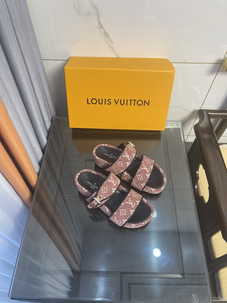 ルイヴィトン靴コピー2022新品大人気NO.1 Louis Vuitton ルイヴィトン靴0215