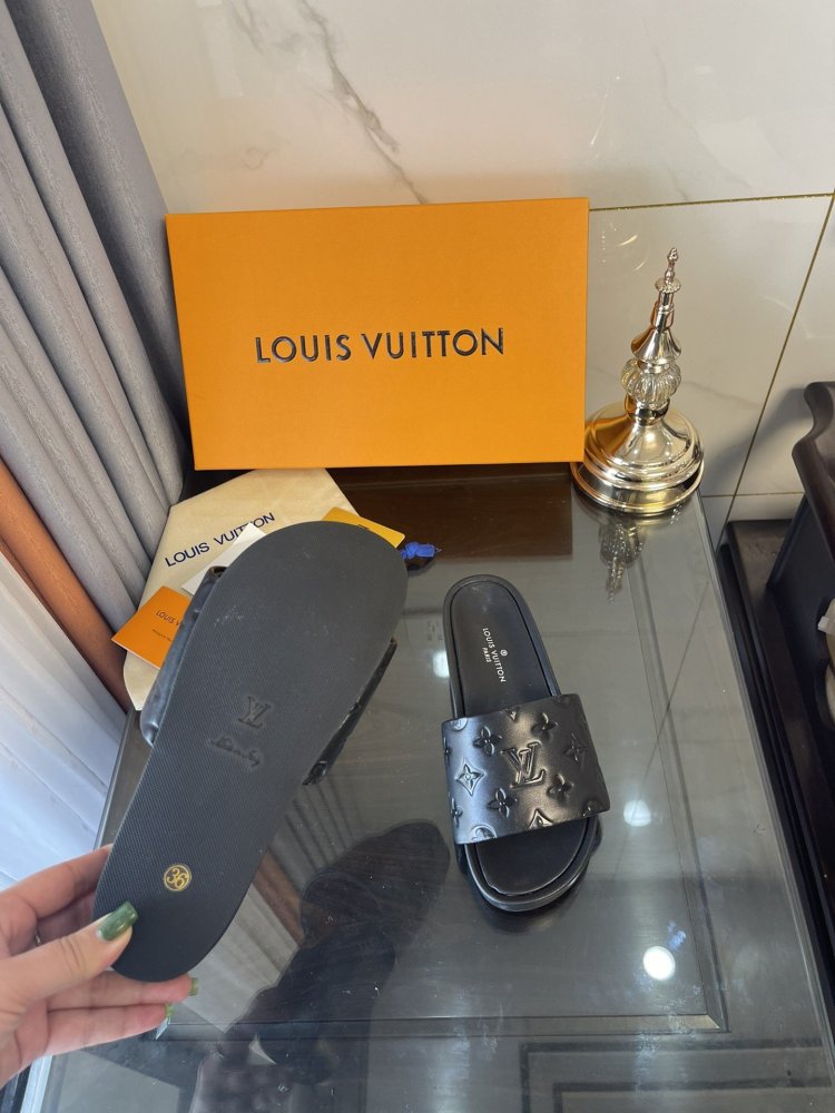 ルイヴィトン靴コピー  2022SS新作通販   Louis Vuitton ルイヴィトン靴0228