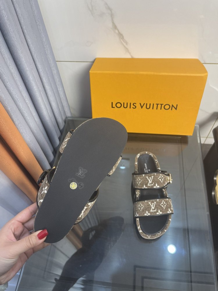 ルイヴィトン靴コピー2022新品大人気NO.1 Louis Vuitton ルイヴィトン靴0214