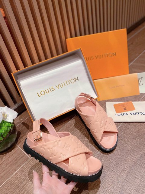 ルイヴィトン靴コピー  2022SS新作通販   Louis Vuitton ルイヴィトン靴0237