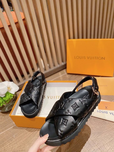 ルイヴィトン靴コピー  2022SS新作通販   Louis Vuitton ルイヴィトン靴0236