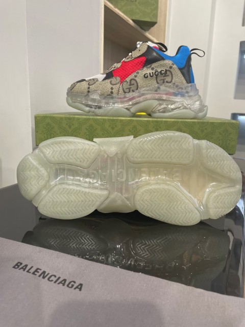 バレンシアガ靴コピー  男女兼用  2022SS新作通販 BALENCIAGA バレンシアガ靴0047