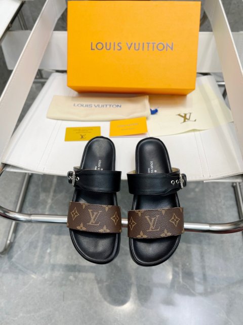 ルイヴィトン靴コピー   2022新品大人気NO.1   Louis Vuitton ルイヴィトン靴0299