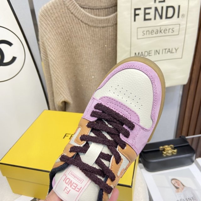 フェンディ靴コピー 男女兼用 定番人気2022新品  FENDI フェンディ靴0010