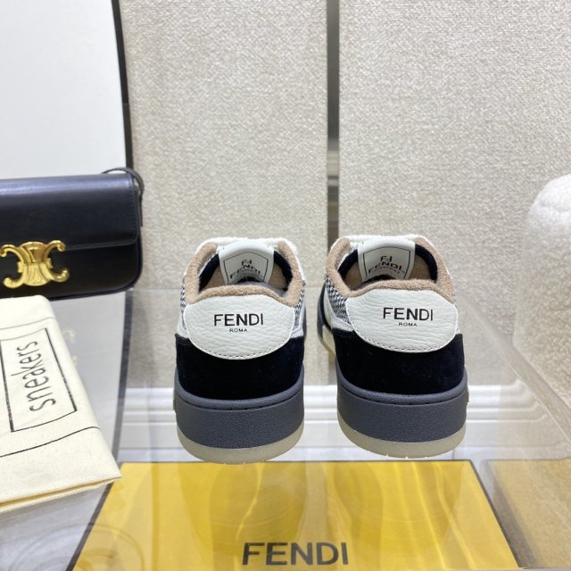 フェンディ靴コピー 男女兼用 定番人気2022新品  FENDI フェンディ靴0004