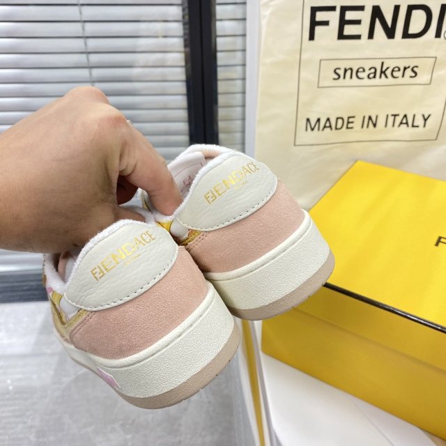フェンディ靴コピー 男女兼用 定番人気2022新品  FENDI フェンディ靴0012