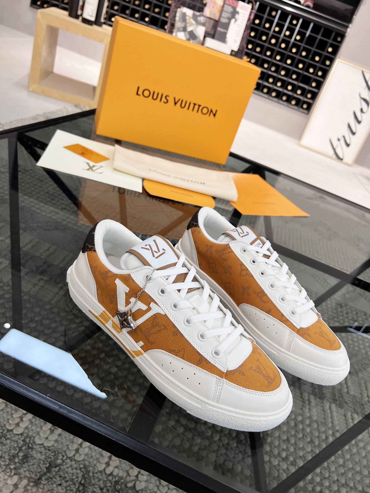 ルイヴィトン靴コピー   2022新品大人気NO.1  Louis Vuitton ルイヴィトン靴0150