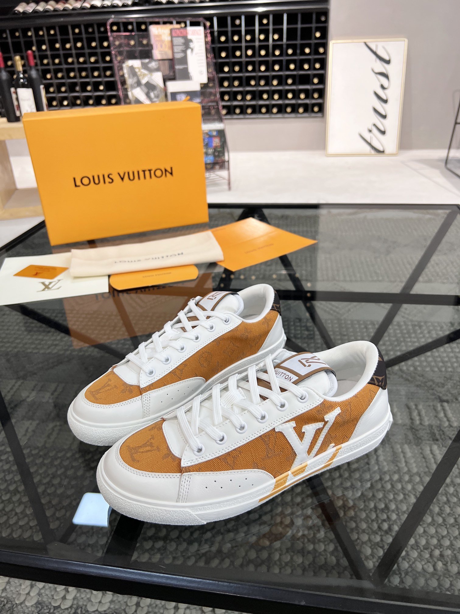 ルイヴィトン靴コピー   2022新品大人気NO.1  Louis Vuitton ルイヴィトン靴0150