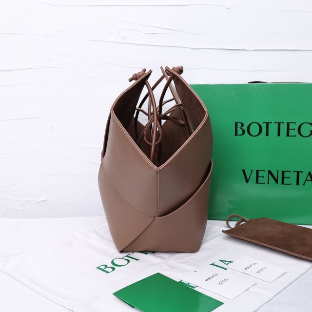 ボッテガヴェネタバッグコピー 2022新品大人気NO.1 BOTTEGA VENETA ボッテガヴェネタバッグ0030