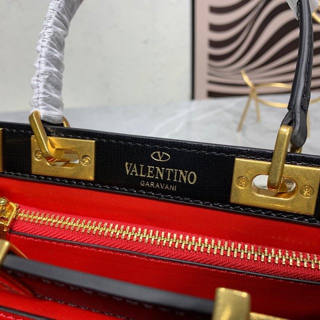 ヴァレンティノバッグコピー 2022SS新作通販 Valentino ヴァレンティノバッグ0039