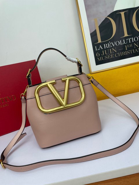 ヴァレンティノバッグコピー 2022新品大人気NO.1 Valentino ヴァレンティノバッグ0011