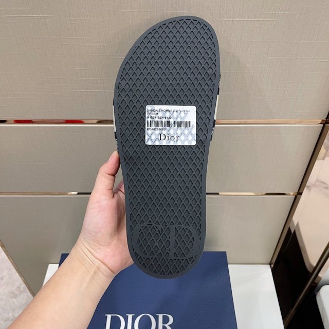 ディオール靴コピー    2022新品大人気NO.1  DIOR  ディオール靴0126