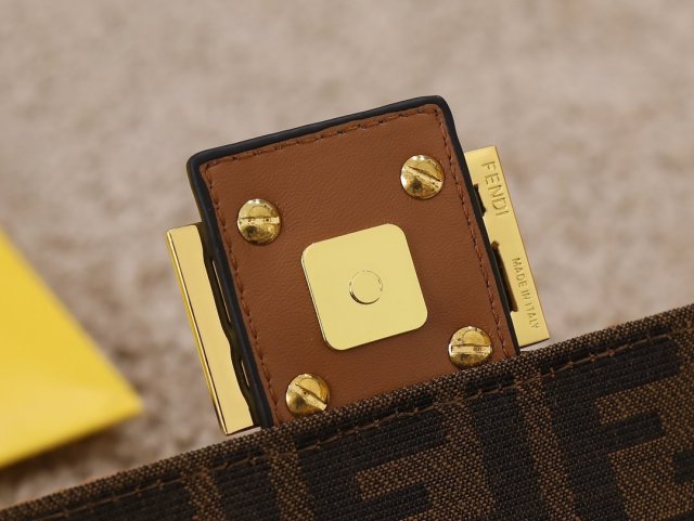 フェンディバッグコピー  2022新品大人気NO.1   FENDI フェンディバッグ0277