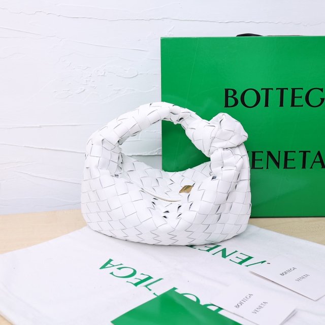 ボッテガヴェネタバッグコピー 2022新品大人気NO.1  BOTTEGA VENETA ボッテガヴェネタバッグ0090