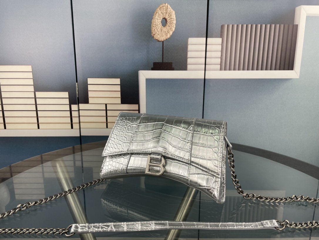 バレンシアガバッグコピー 2022新品大人気NO.1  BALENCIAGA   バレンシアガバッグ0015