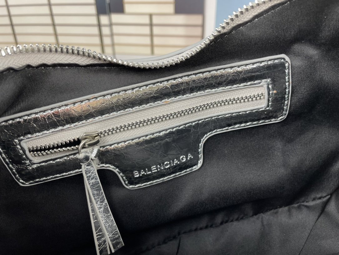 バレンシアガバッグコピー 2022新品大人気NO.1  BALENCIAGA   バレンシアガバッグ0034