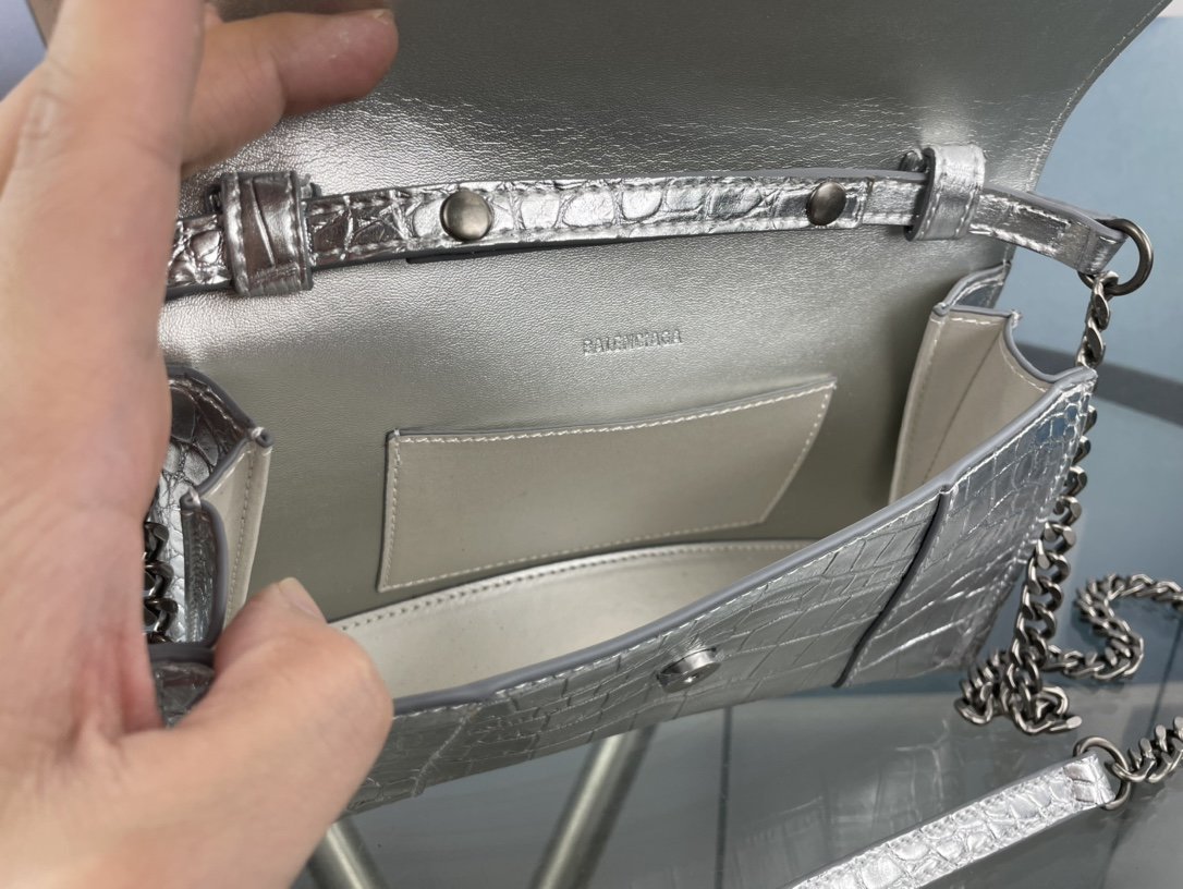 バレンシアガバッグコピー 2022新品大人気NO.1  BALENCIAGA   バレンシアガバッグ0015