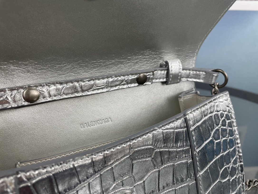 バレンシアガバッグコピー 2022新品大人気NO.1  BALENCIAGA   バレンシアガバッグ0015