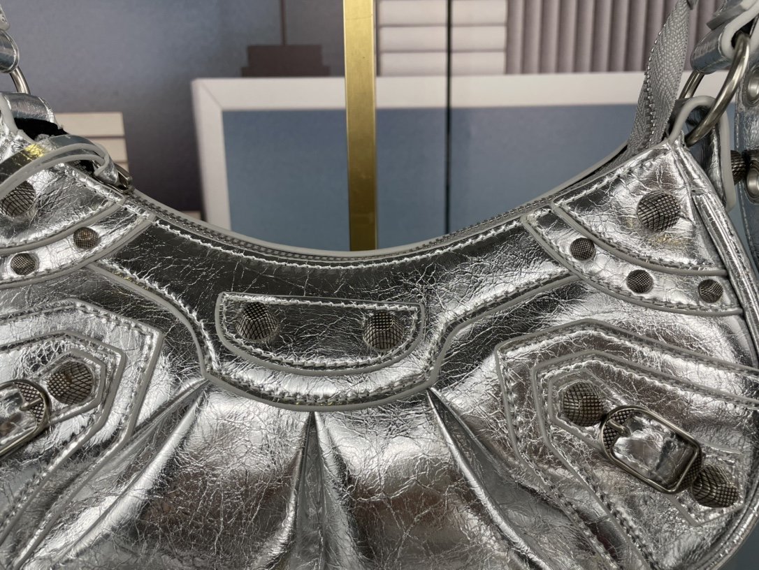 バレンシアガバッグコピー 2022新品大人気NO.1  BALENCIAGA   バレンシアガバッグ0034