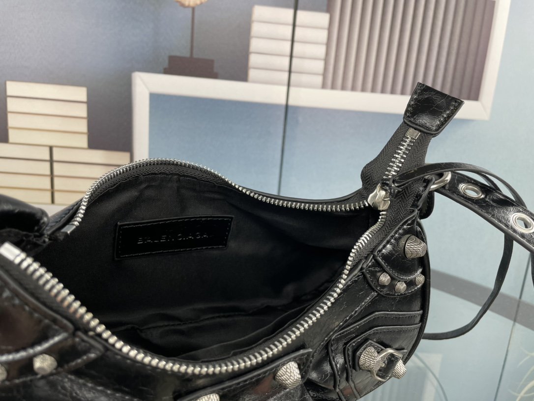 バレンシアガバッグコピー 2022新品大人気NO.1  BALENCIAGA   バレンシアガバッグ0035