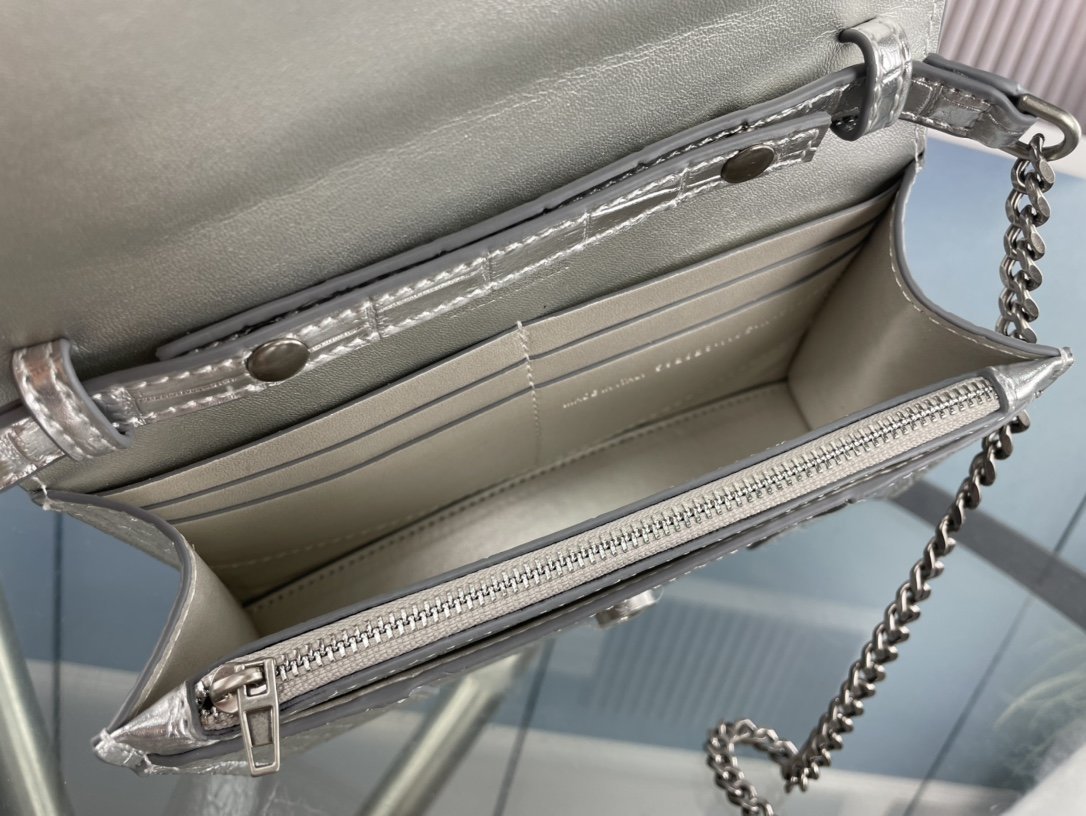 バレンシアガバッグコピー 2022新品大人気NO.1  BALENCIAGA   バレンシアガバッグ0015