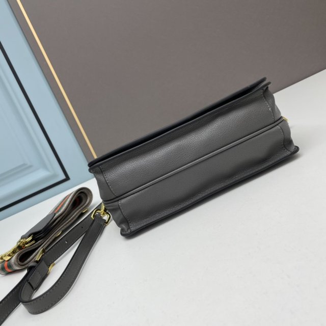 プラダバッグコピー 大人気2022新品  PRADA  プラダバッグ00247