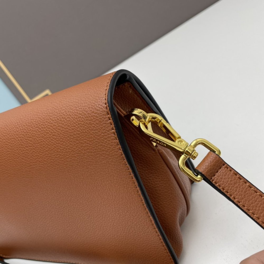 プラダバッグコピー 大人気2022新品  PRADA  プラダバッグ00242