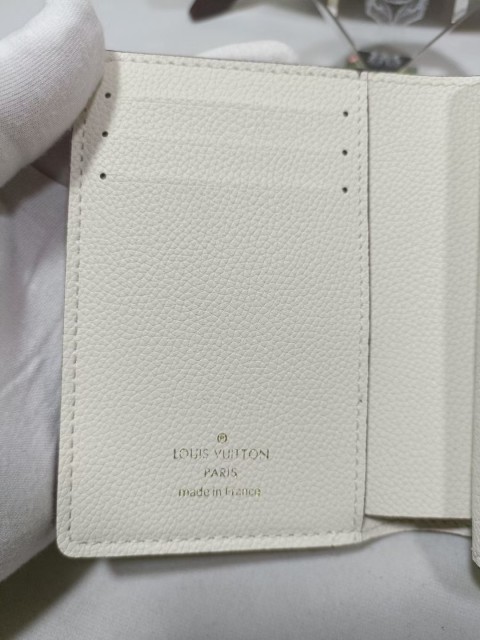 ルイヴィトン財布コピー 2022大人気NO.1 Louis Vuitton ルイヴィトン財布520