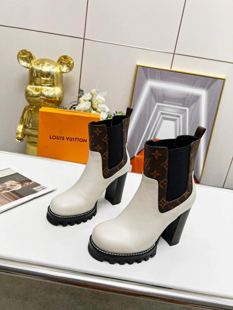 ルイヴィトン靴コピー   2022新品大人気NO.1   Louis Vuitton ルイヴィトン靴0333