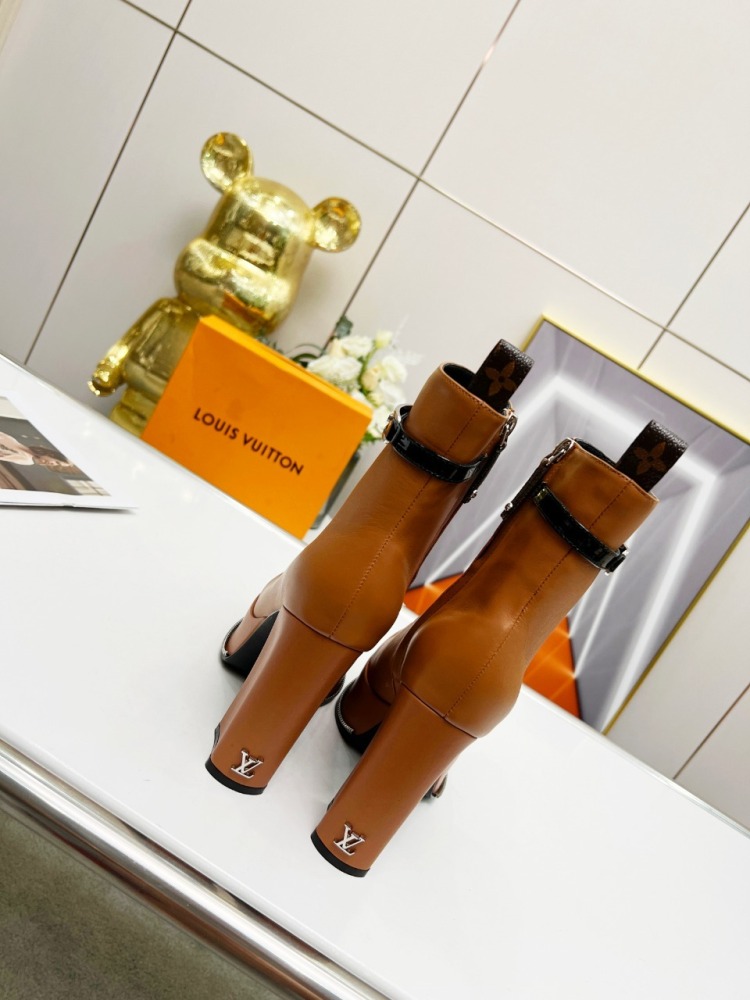 ルイヴィトン靴コピー   2022新品大人気NO.1   Louis Vuitton ルイヴィトン靴0339