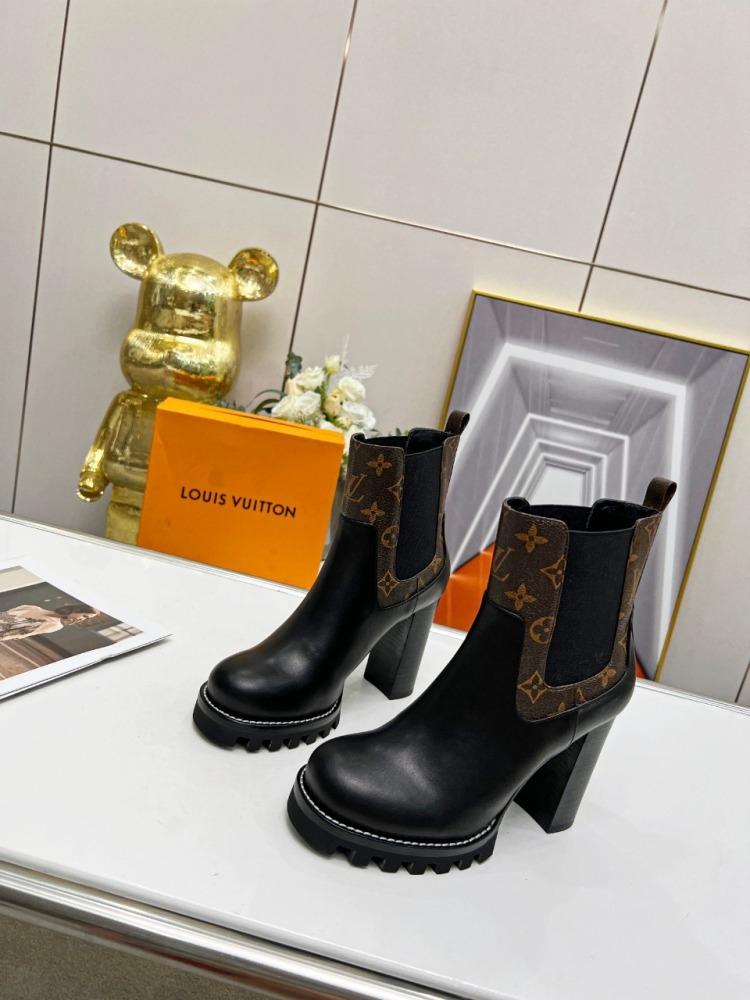 ルイヴィトン靴コピー   2022新品大人気NO.1   Louis Vuitton ルイヴィトン靴0334