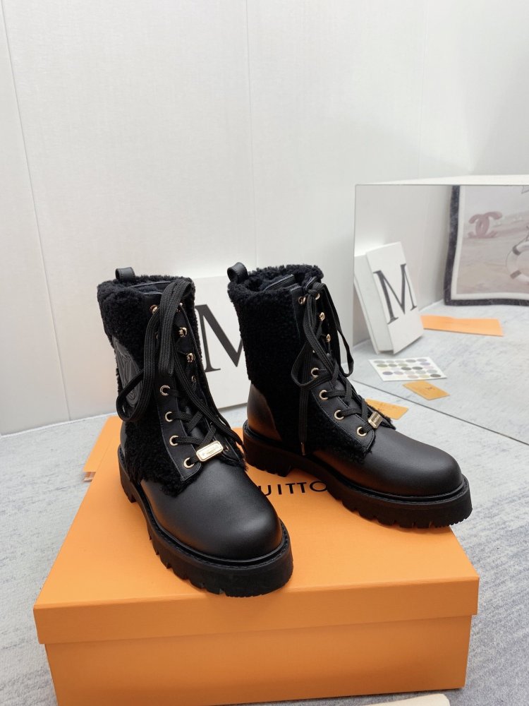 ルイヴィトン靴コピー   2022新品大人気NO.1   Louis Vuitton ルイヴィトン靴0331