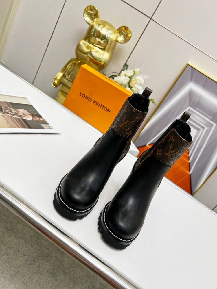 ルイヴィトン靴コピー   2022新品大人気NO.1   Louis Vuitton ルイヴィトン靴0334