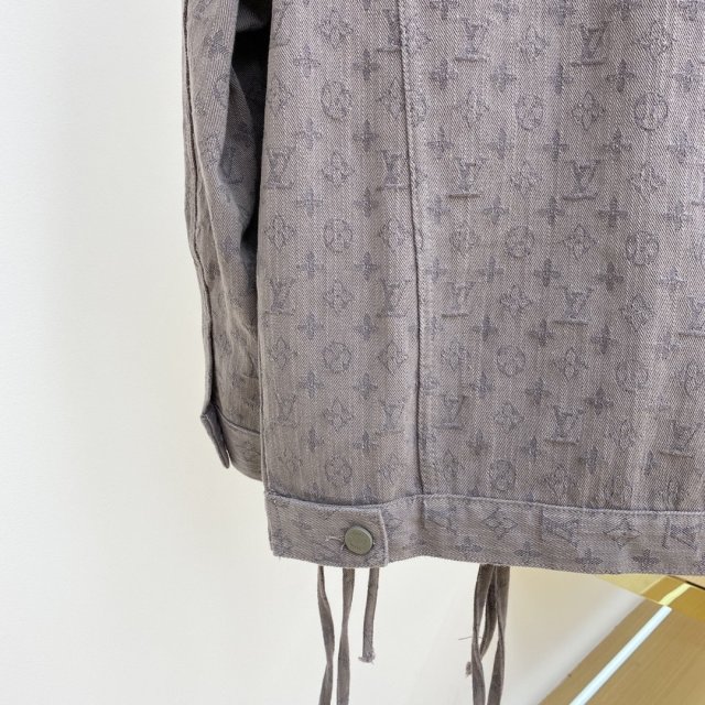 ルイヴィトン服コピー    大人気2022新品 Louis Vuitton ルイヴィトン服0141