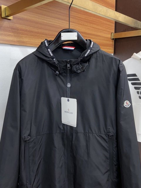 モンクレール服コピー    2022新品大人気NO.1  Moncler  モンクレール服0039