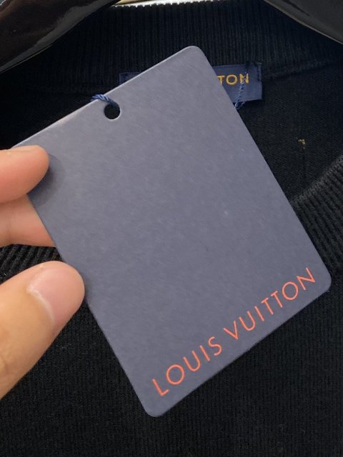 ルイヴィトン服コピー    大人気2022新品 Louis Vuitton ルイヴィトン服0144