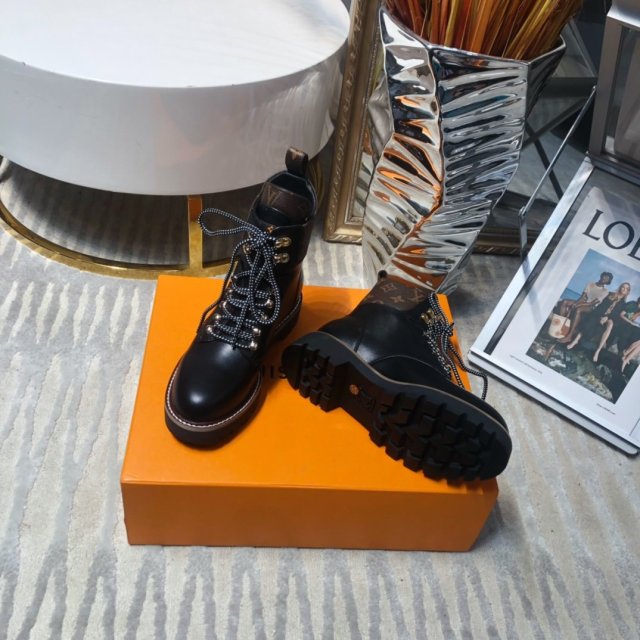 ルイヴィトン靴コピー 2022新品大人気NO.1   Louis Vuitton ルイヴィトン靴0391